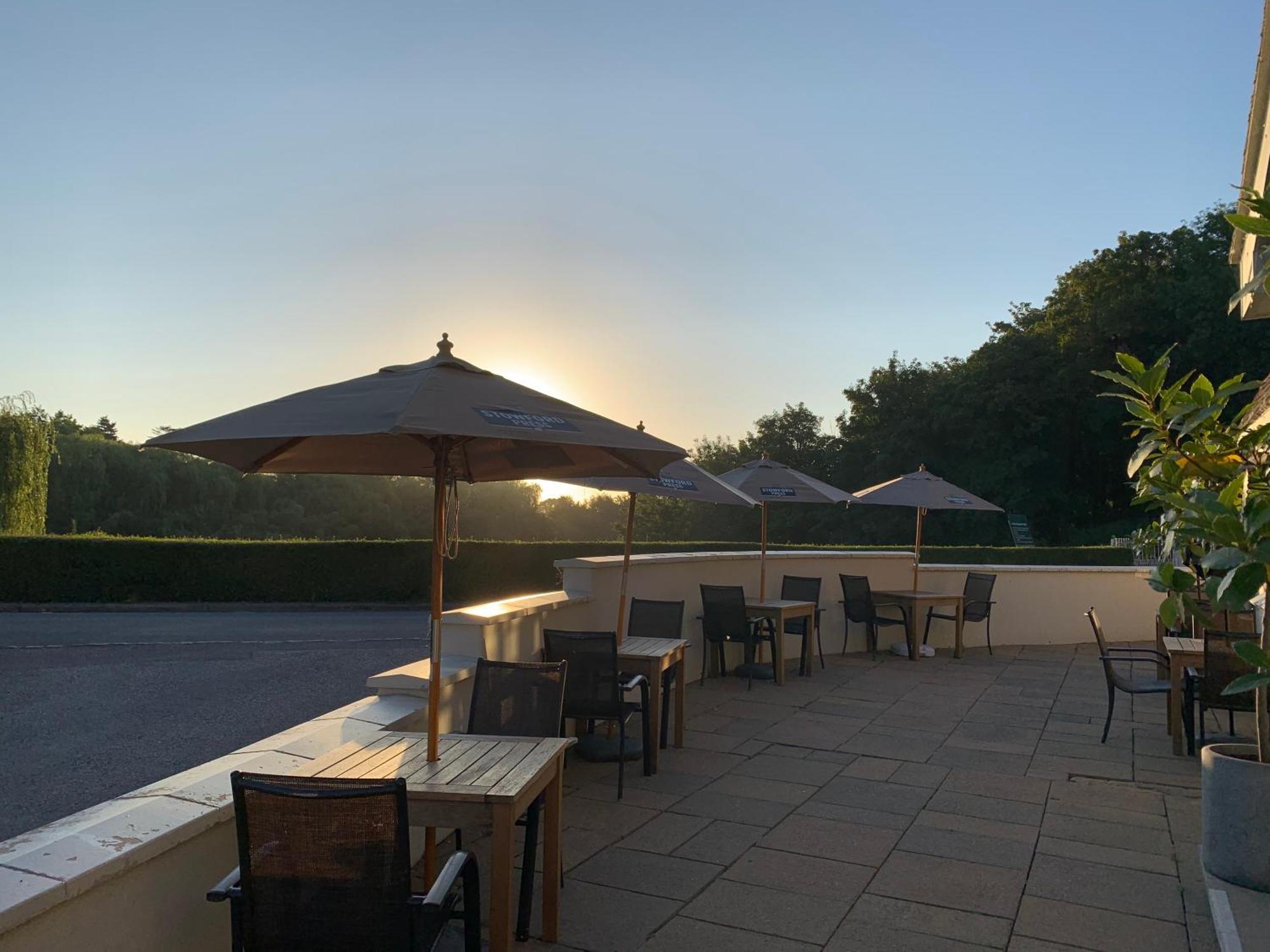 וולינגפורד Shillingford Bridge Hotel מראה חיצוני תמונה