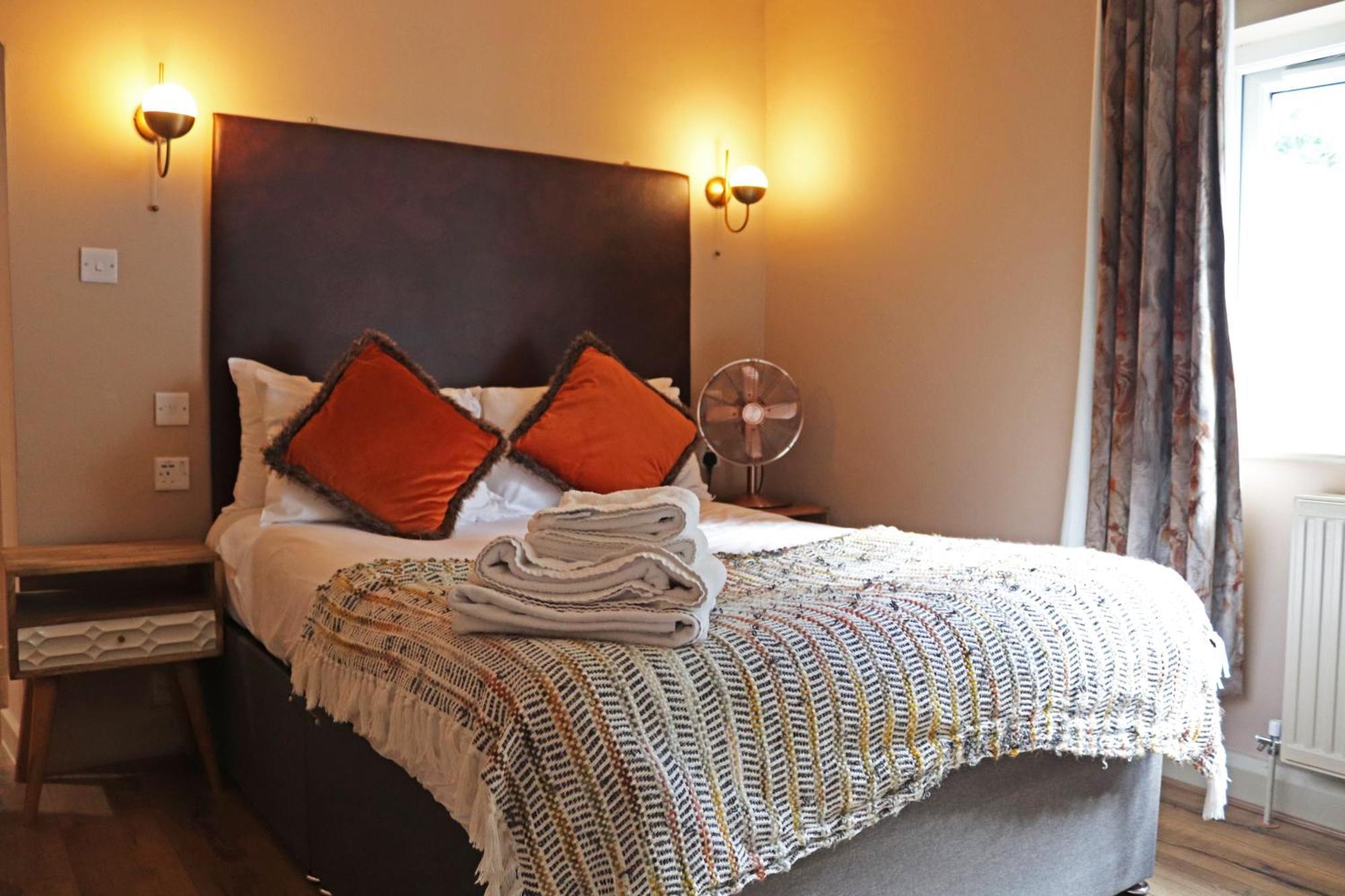 וולינגפורד Shillingford Bridge Hotel מראה חיצוני תמונה