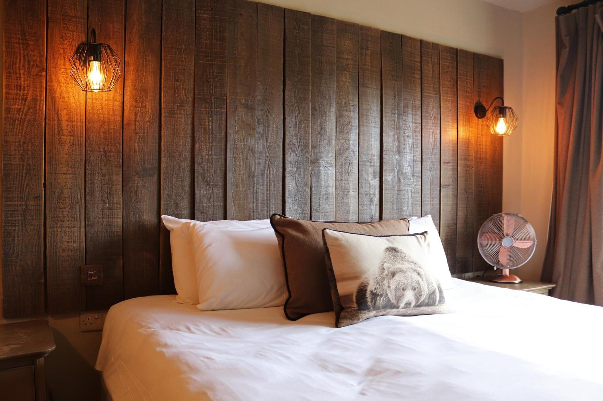 וולינגפורד Shillingford Bridge Hotel מראה חיצוני תמונה